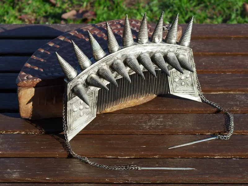 Addobbo per capelli, tiara, corona tribale miao