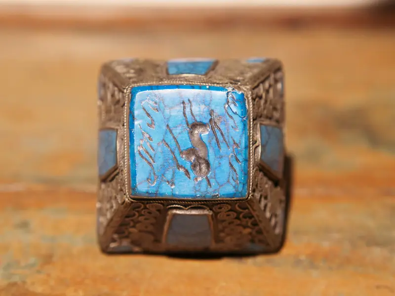 anello sigillo afgano in turchese e lega di argento cesellato AFG3