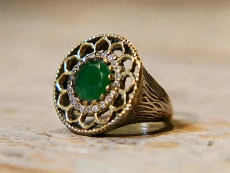 anello stile turco radice smeraldo    cod.AN9