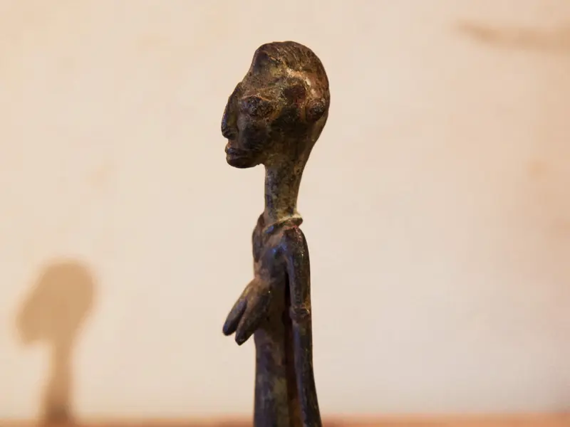 Antica statua Mali cod.BR052