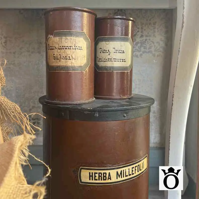 Barattoli in latta brocantage