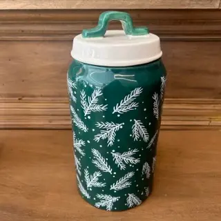 Barattolo verde con decorazioni