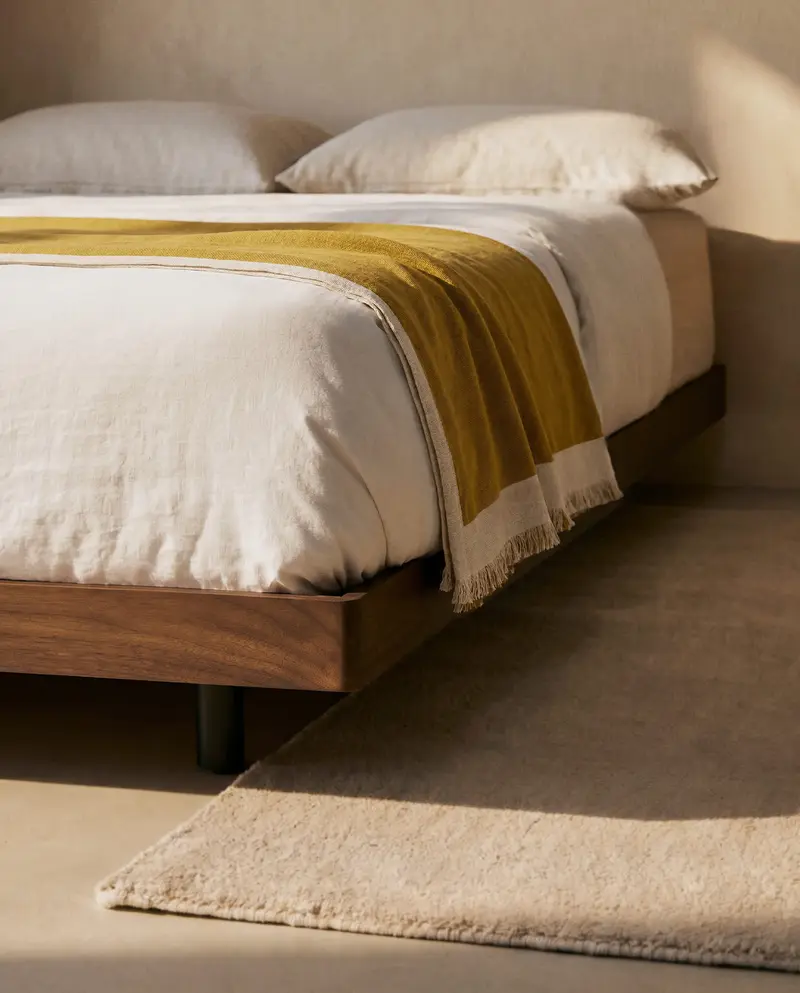Base Norlen in impiallacciato di noce con finitura scura per materasso da 180 x 200 cm