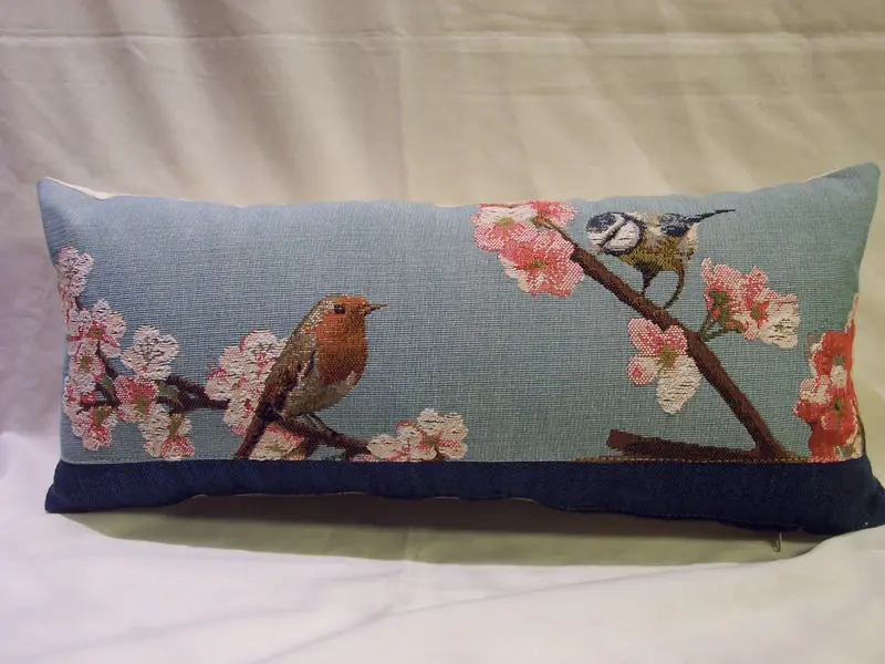 BIRDS PILLOW TAPESTRY