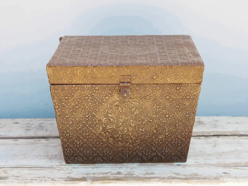 box india in legno e metallo