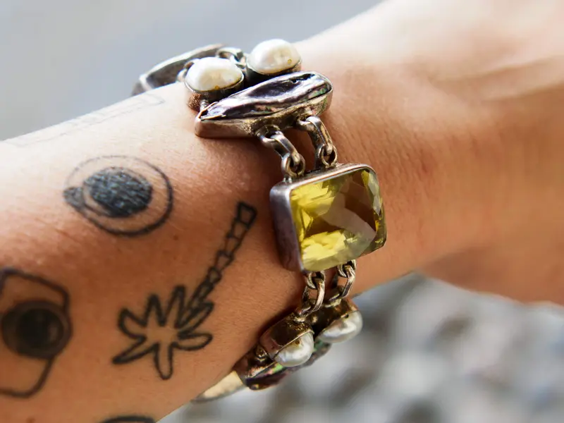 bracciale indiano in argento con perle scaramazze e quarzo citrino cod.BRACC41