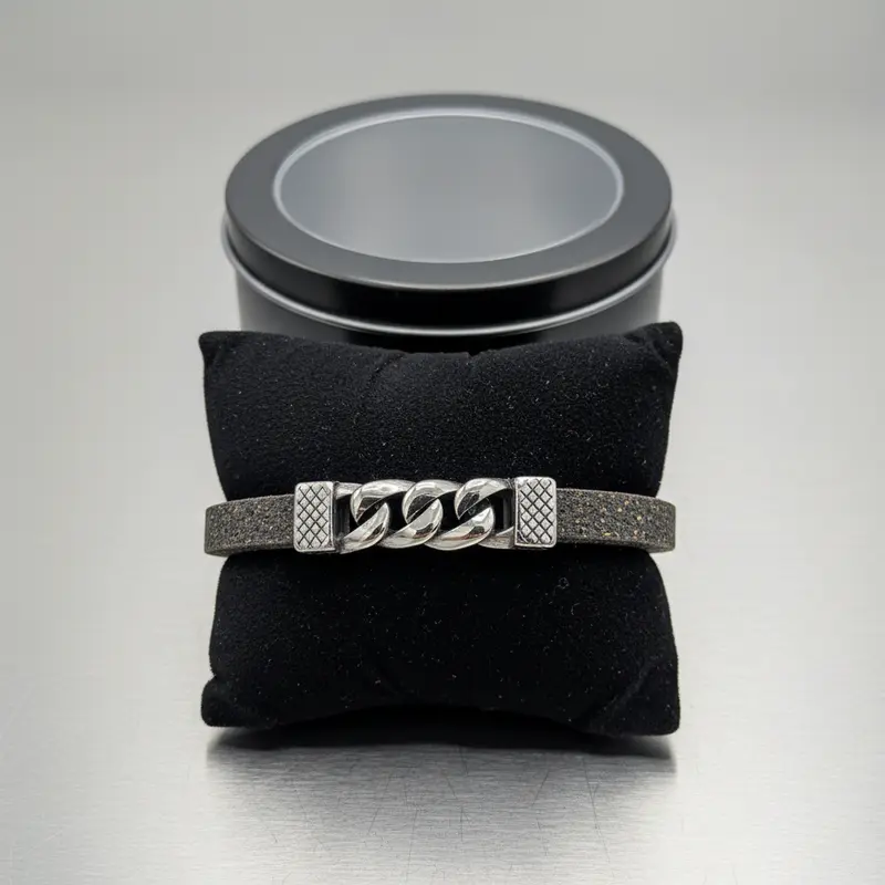 Bracciale Uomo Slate Charm in Sughero e Acciaio – Elegante Accessorio Naturale