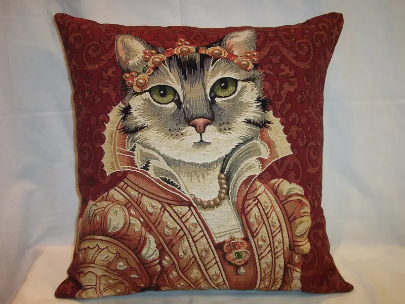 CAT PILLOW TAPESTRY