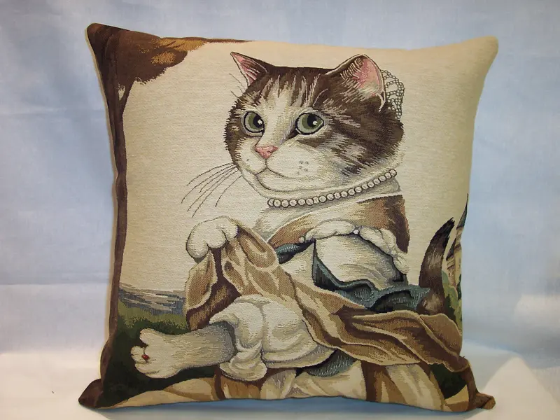 CAT PILLOW TAPESTRY