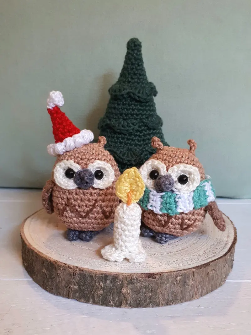 Christmas owls Holiday table decoration
