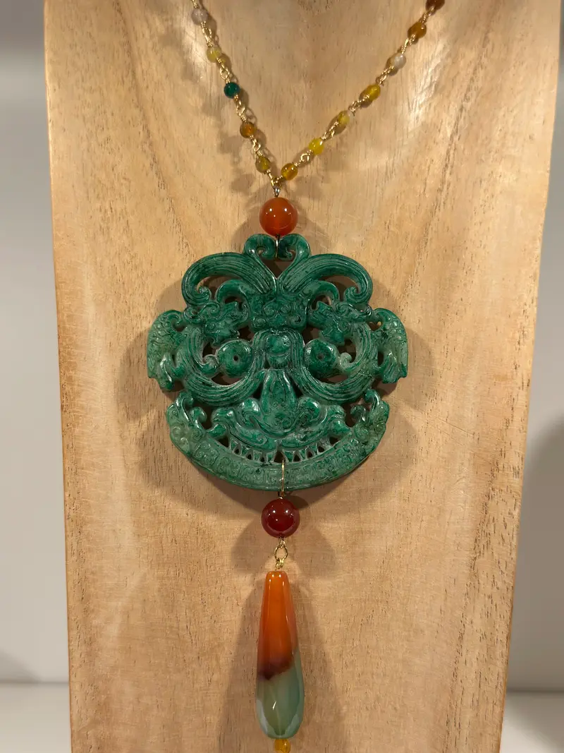 Collana Giada
