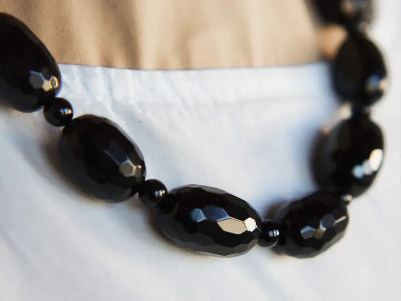 collana in onice sfacettata e cotone cod.COLL178