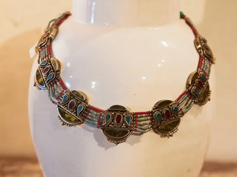 collana multifilo nepalese / tibetana TT01