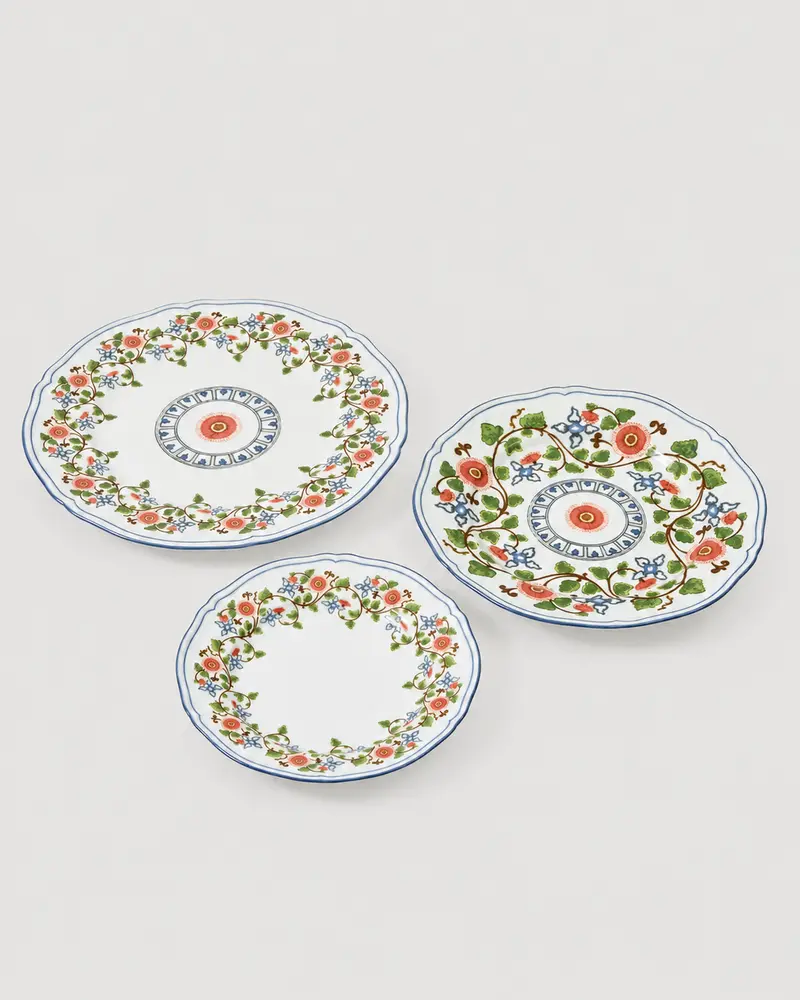 Complete Service Set of "Martina" Dinnerware by Ginori 1735