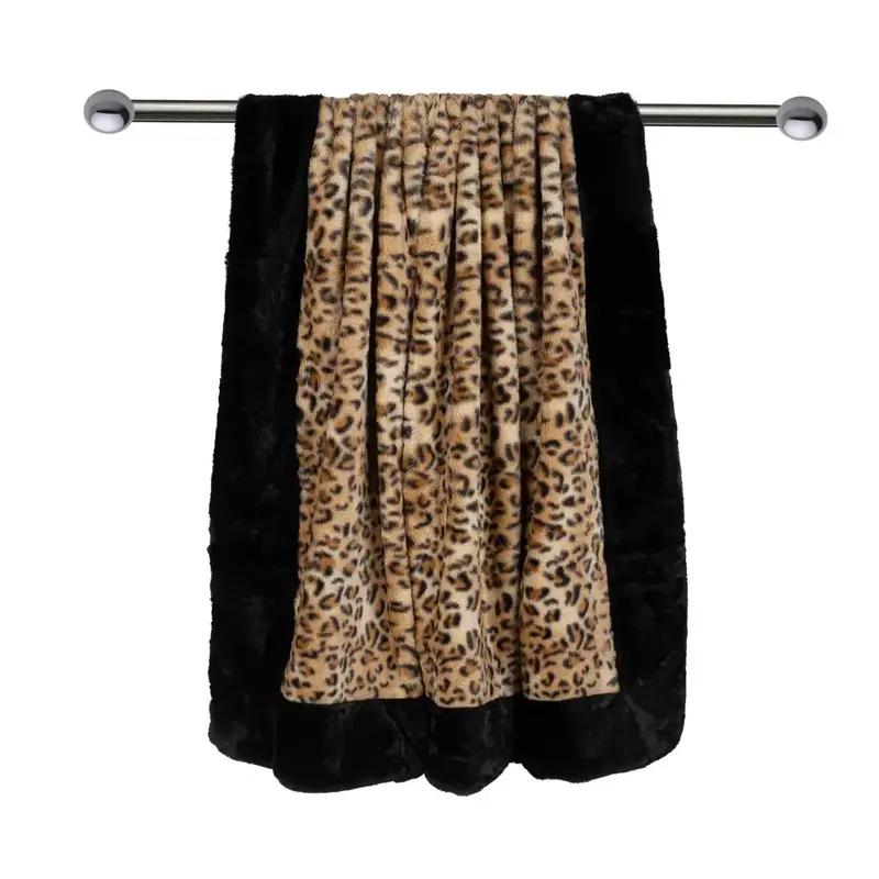 Coperta matrimoniale in pelliccia sintetica 250x210 cm | MaryPlaid