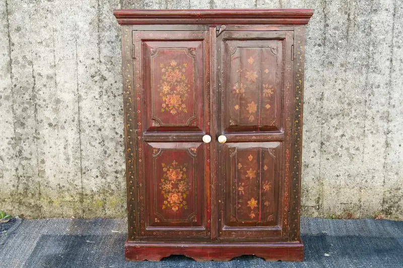 Credenza bassa in legno di teak dipinto - India Rajasthan