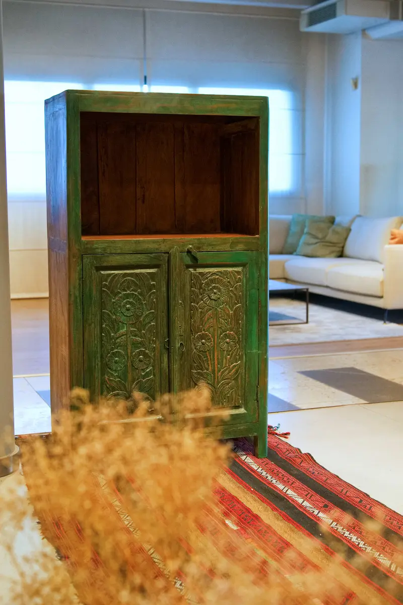 Credenza Indiana , armadietto a 2 ante