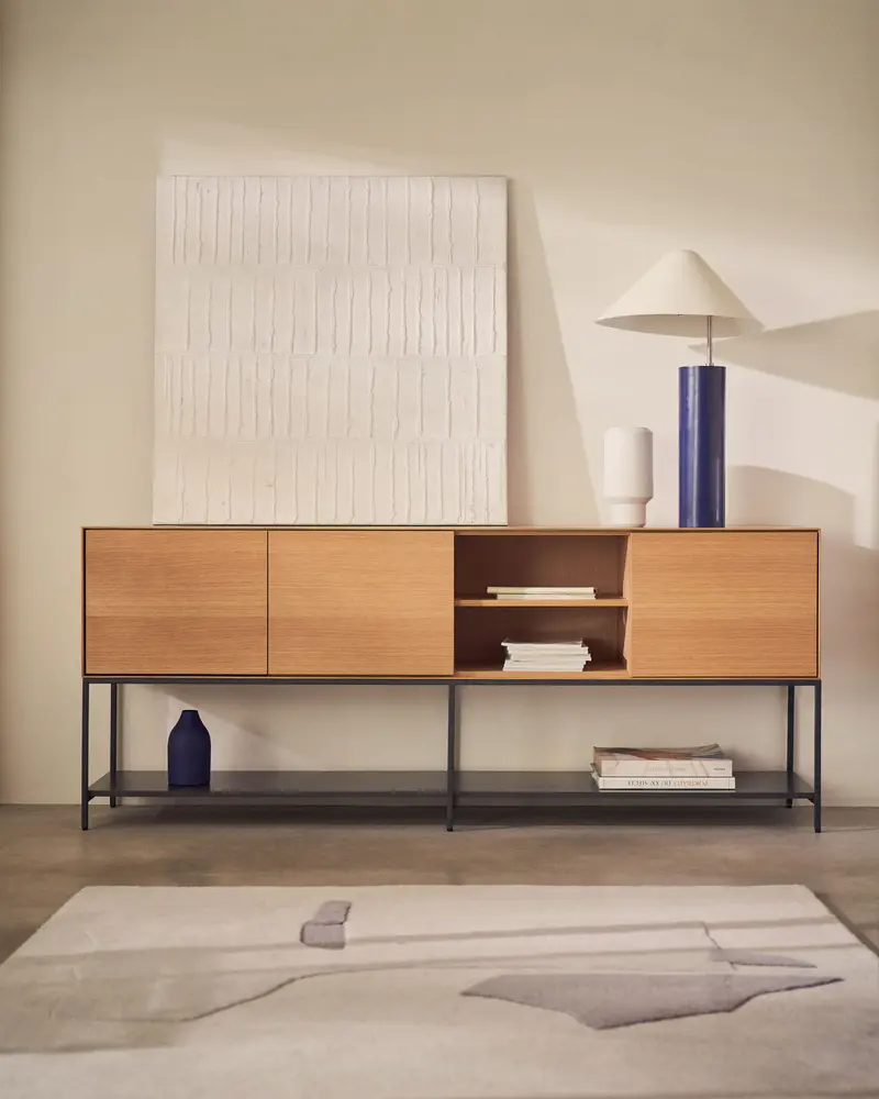 Credenza Vedrana 3 ante impiallacciate rovere e gambe in acciaio nero 195 x 80 cm
