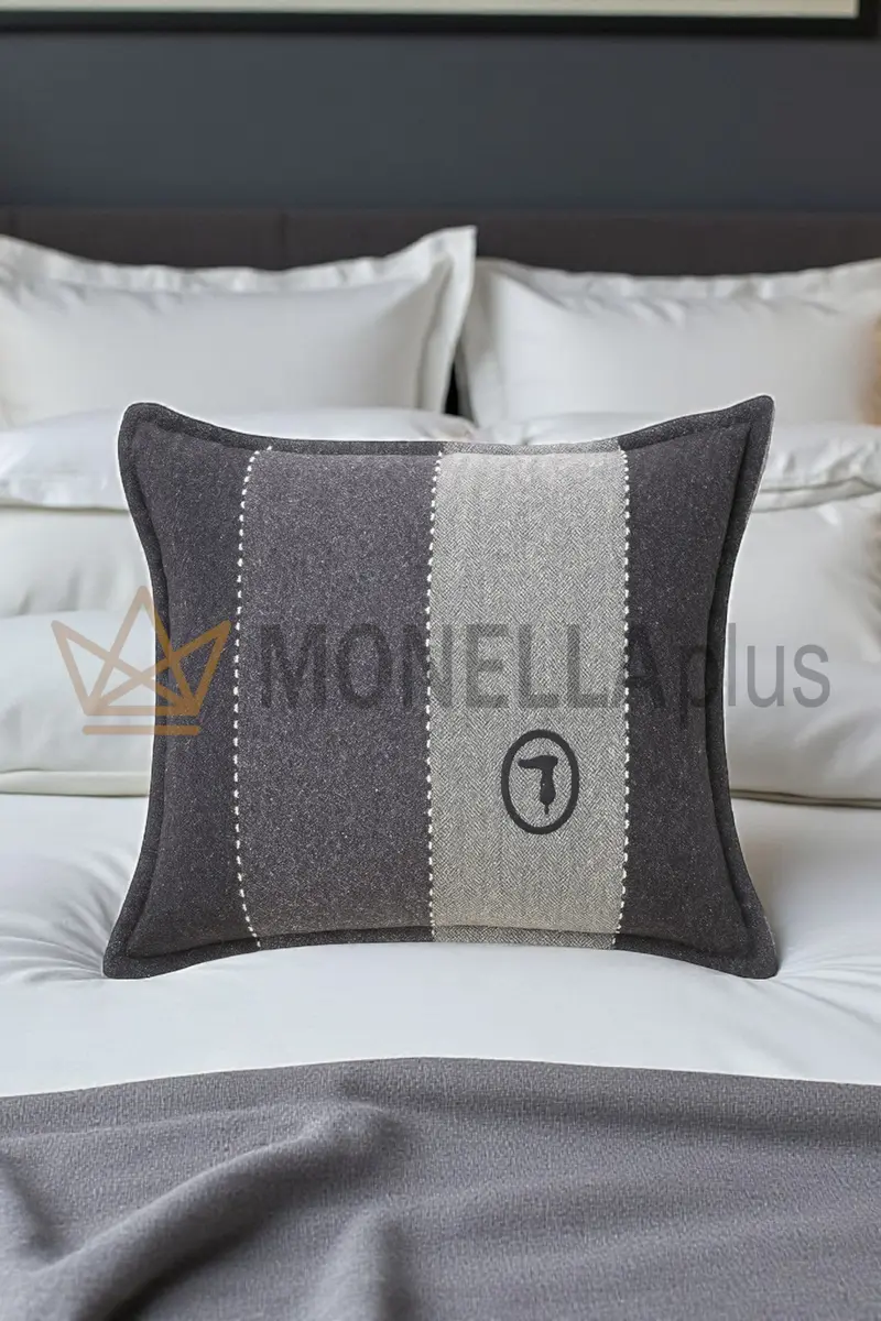 Cuscino arredo New Tweed Trussardi
