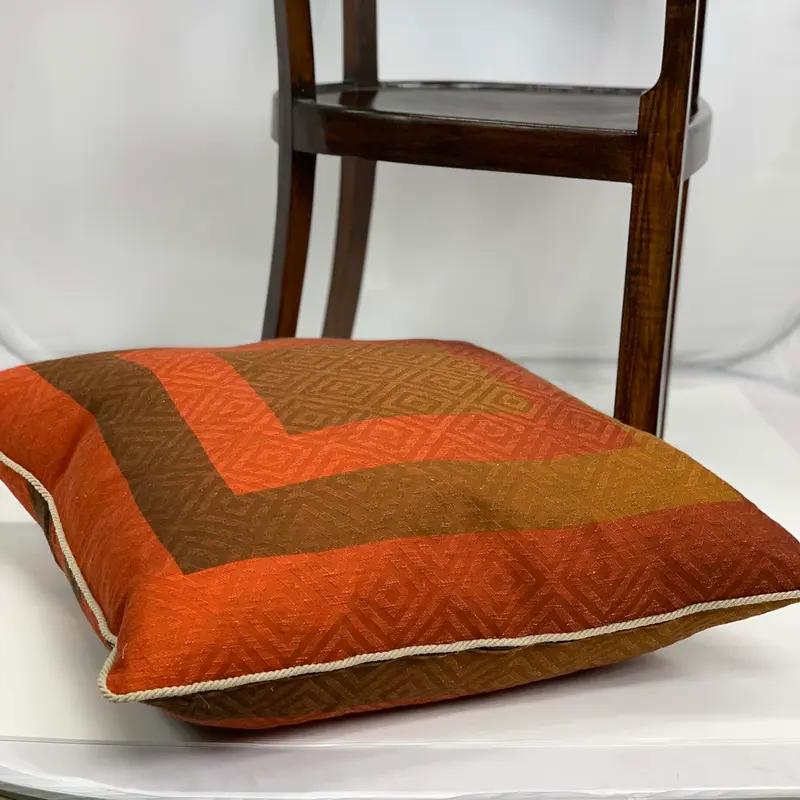 Cuscino grande da pavimento in lino cotone stampato arancio e ruggine Cod 519