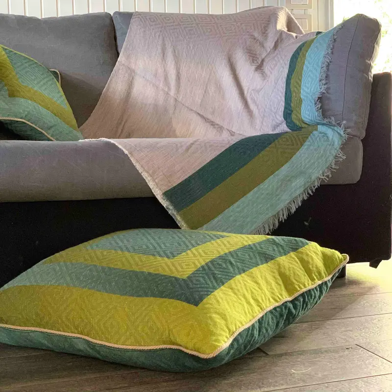 Cuscino grande da pavimento in lino cotone stampato verde e petrolio Cod 518