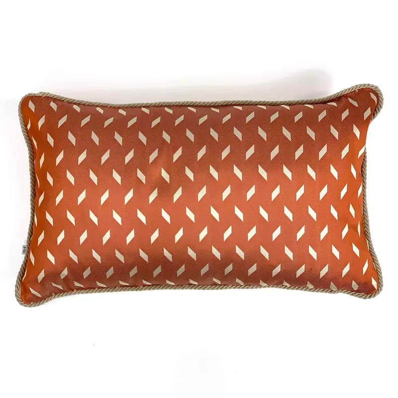 Cuscino in Seta Jacquard Cm 30x50 disegno geo colore Arancio Cod 476