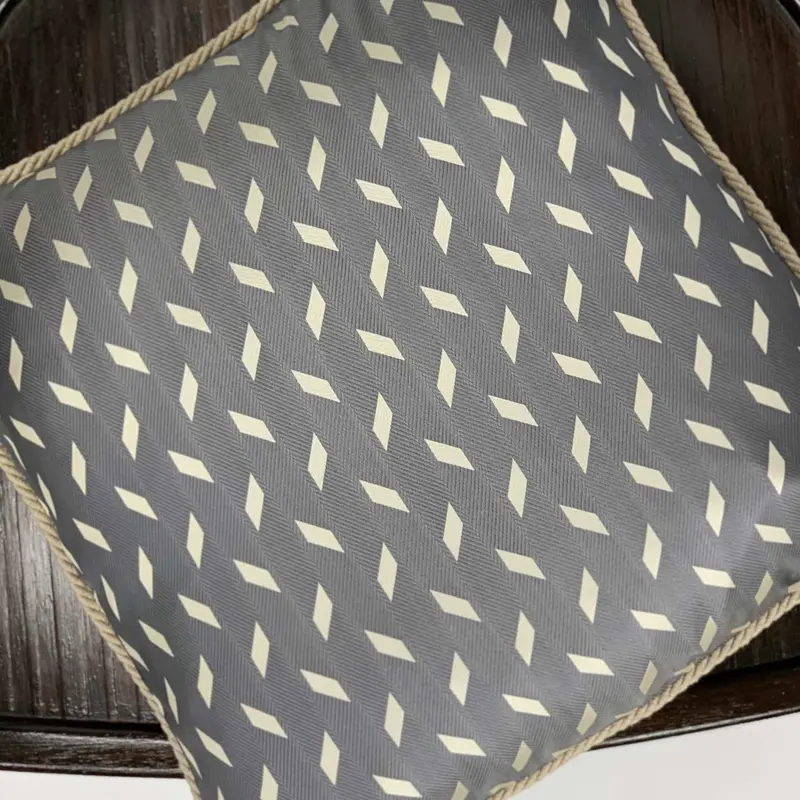 Cuscino in Seta Jacquard Cm 40X40 disegno geo colore Grigio Cod 473