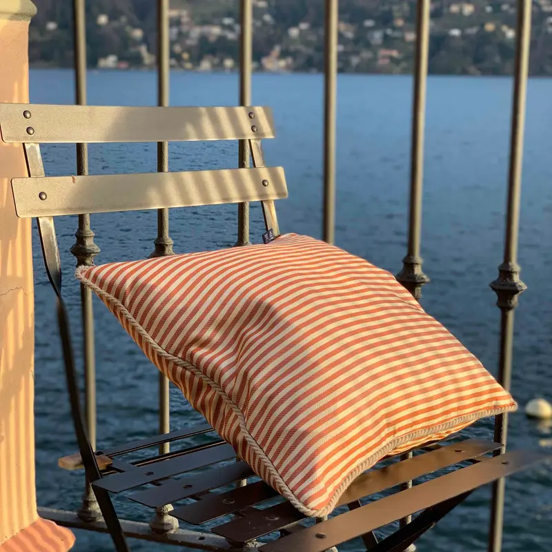 Cuscino in Seta Jacquard Cm 40X40 disegno riga colore Arancio Cod 488