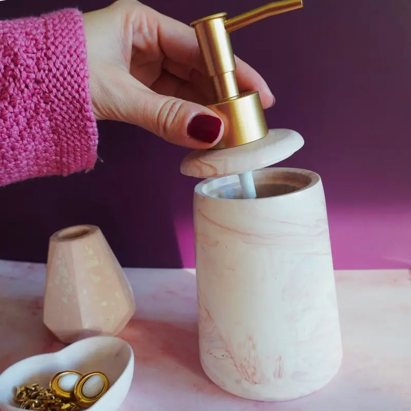 Dispenser di Sapone liquido in Eco-Resina - Color Marmo rosa – Fatto a Mano