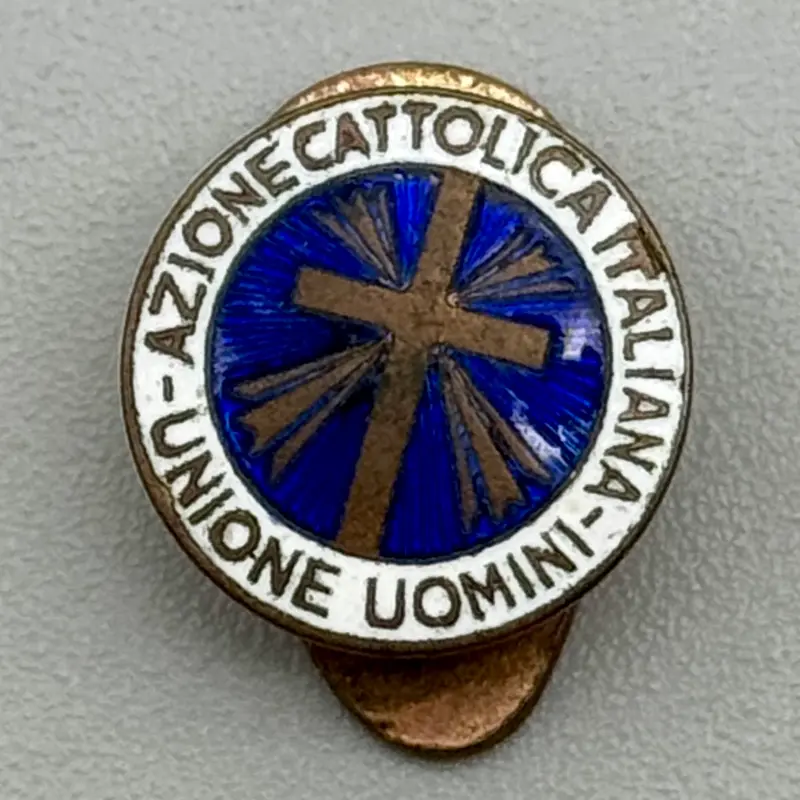 Distintivo smaltato Azione Cattolica Italiana Unione Uomini 1947