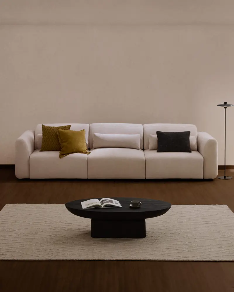 Divano Lares 5 posti con sedute scorrevoli motorizzate e poggiatesta reclinabile in ciniglia beige 335 cm