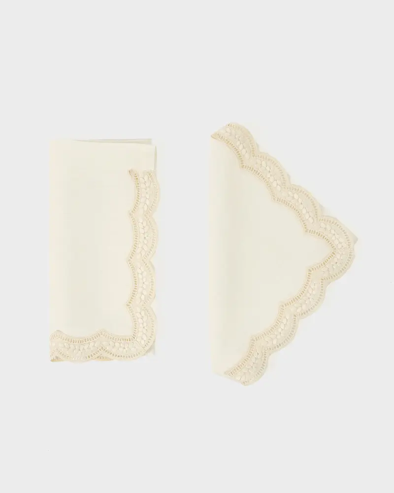Emilia Scallop Embroidered Napkin