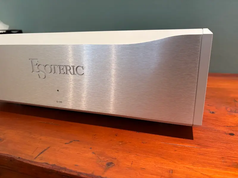 Esoteric G-05 - Generatore di Master Clock - EX DEMO