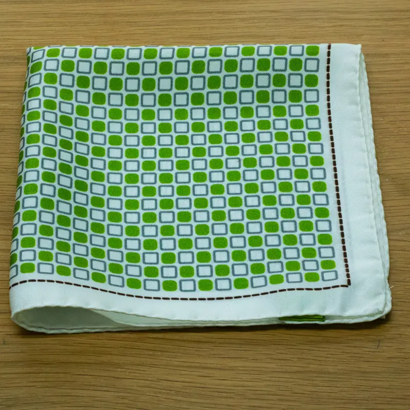 Fazzoletto da taschino in pura Seta stampa colore Verde Cod 026