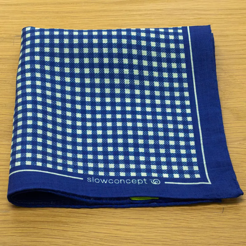 Fazzoletto da taschino in puro Lino stampato disegno Vichy Blu scuro Cod 137
