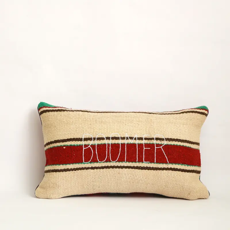 Fodera cuscino ricamata BOOMER, colorato — lana e cotone, 30x50 cm