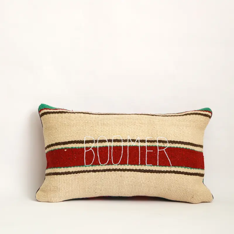 Fodera cuscino ricamata BOOMER, colorato — lana e cotone, 30x50 cm