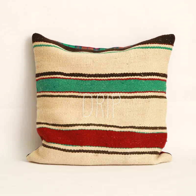 Fodera cuscino ricamata DRIP — lana e cotone, 50x50 cm