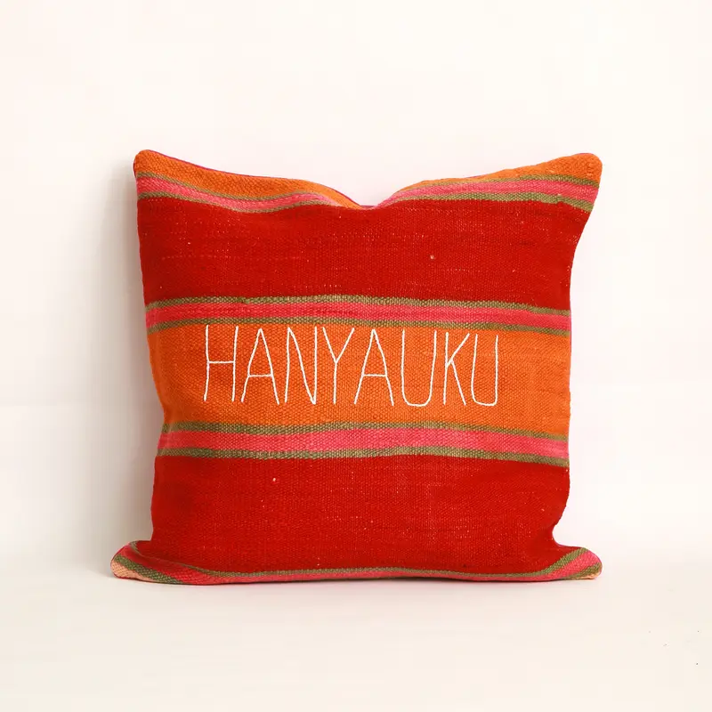 Fodera cuscino ricamata HANYAUKU — lana e cotone, 50x50 cm