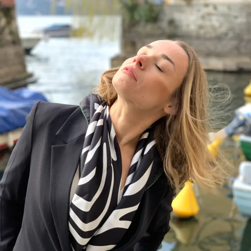 Foulard cm 90x90 Pura Seta disegno zebra bianco e nero Cod 534
