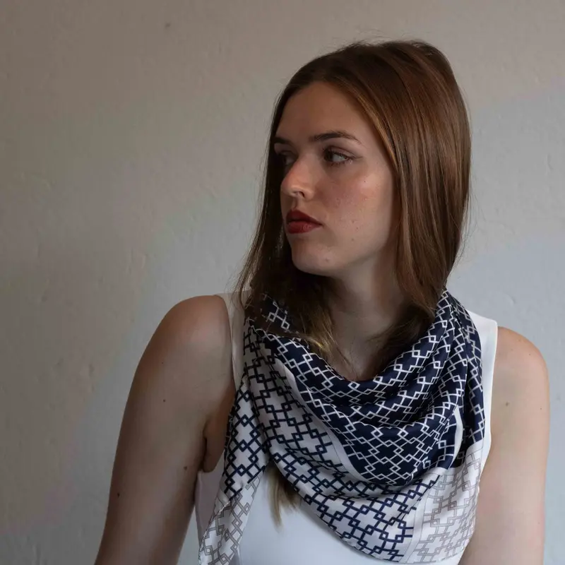 Foulard in Pura Seta cm 90x90 Stampa Geometrica - 922