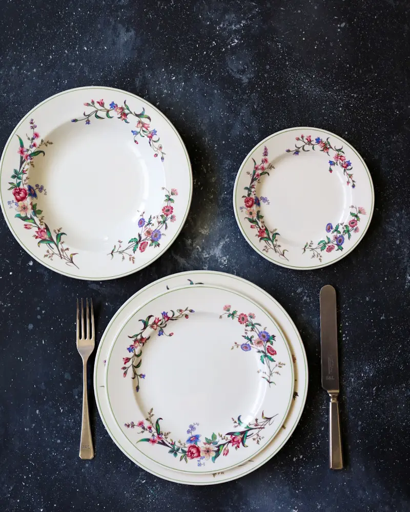 Grande servizio di piatti da sei wedgwood decoro hathaway