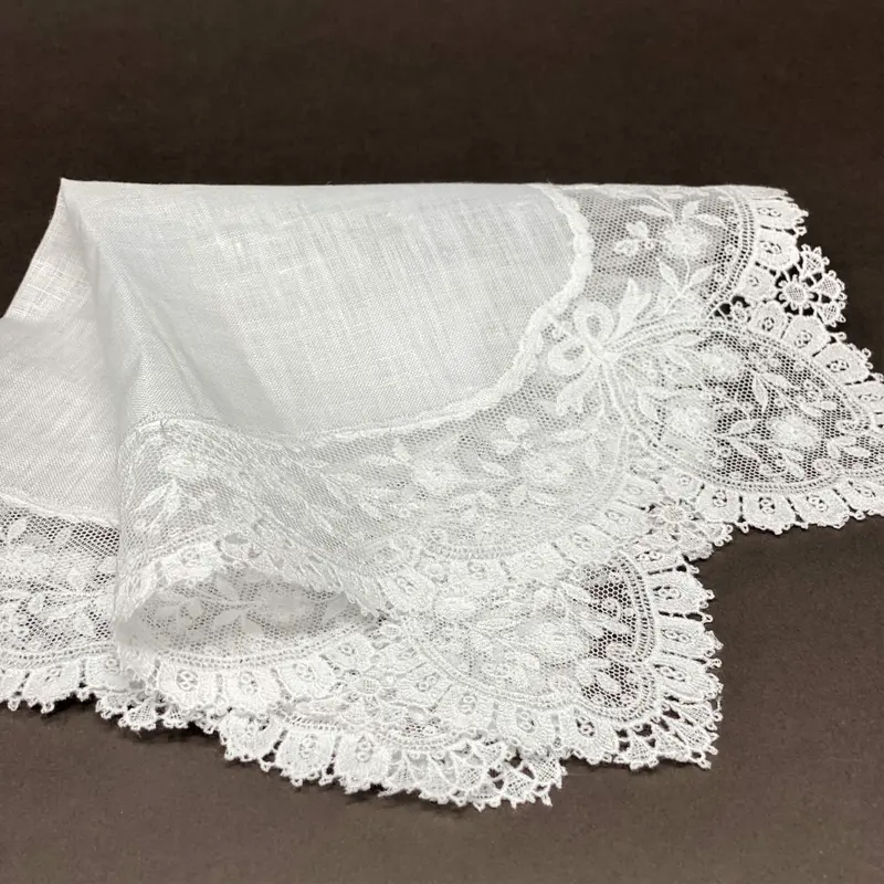 HANDKERCHIEF