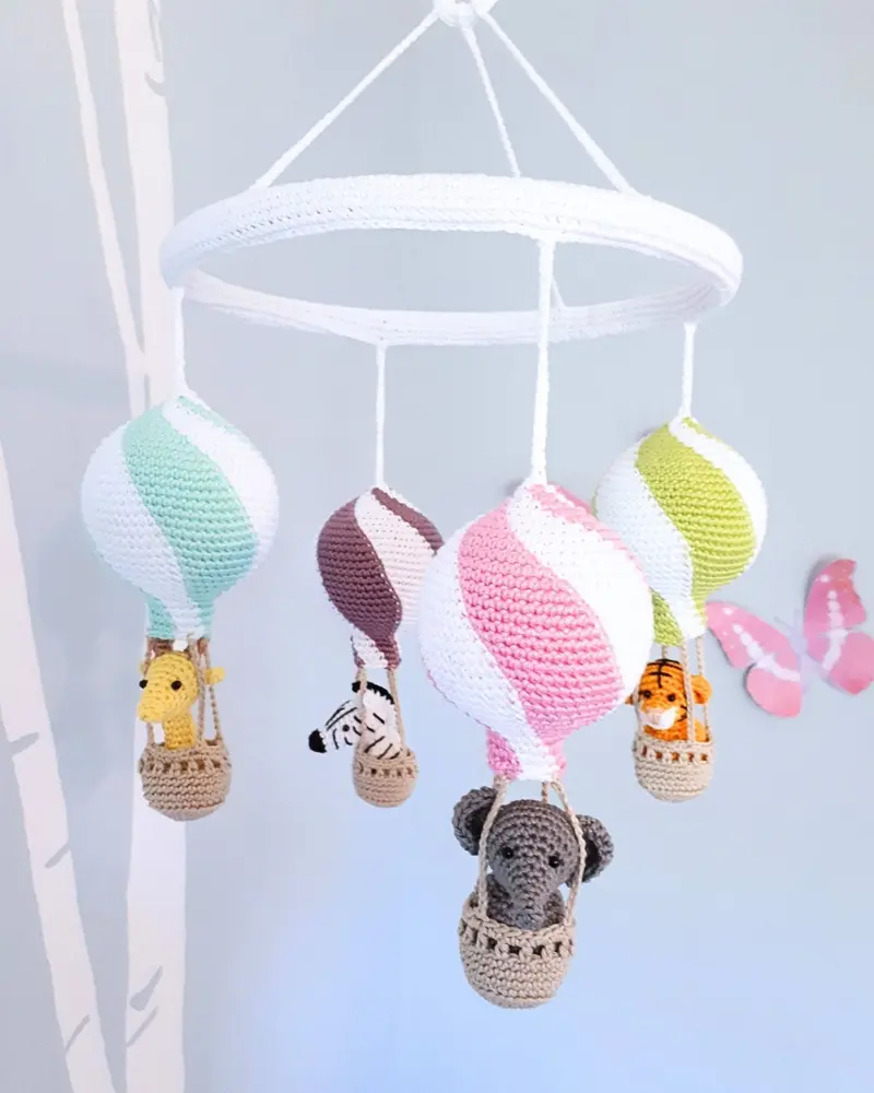 Hot air balloon mobile with crochet animals