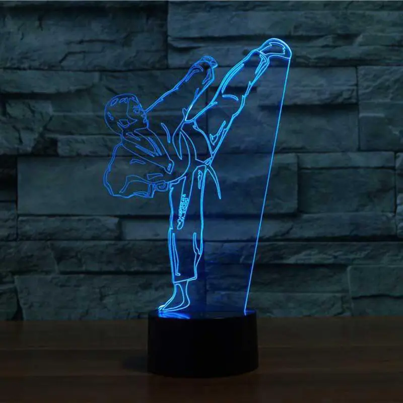 "KarateLamp" - lampada LED karate - IN ESCLUSIVA