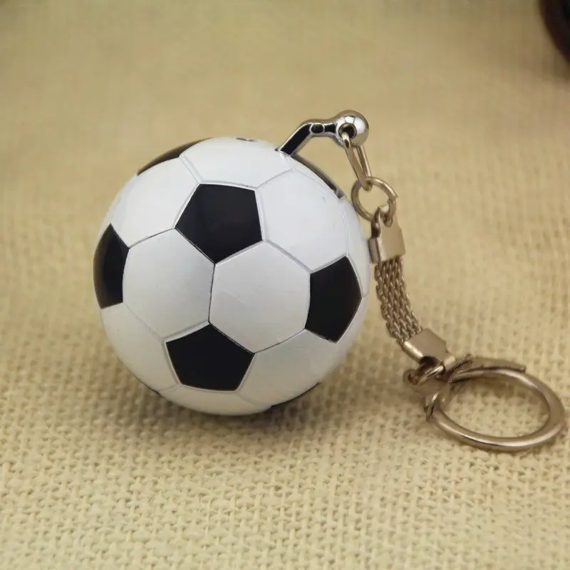 "KeysOnFire" - Portachiavi e accendino calcio - IN ESCLUSIVA