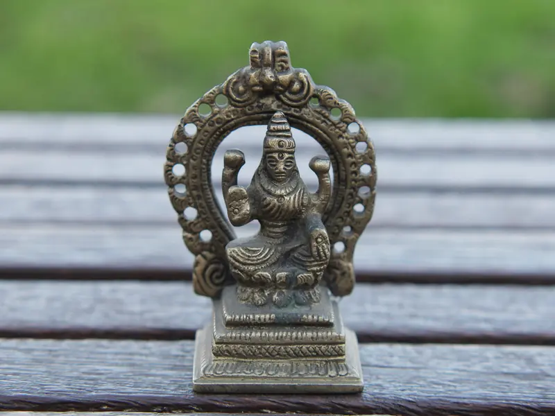 Laksmi, statua indiana in bronzo cod.LAKSMI2