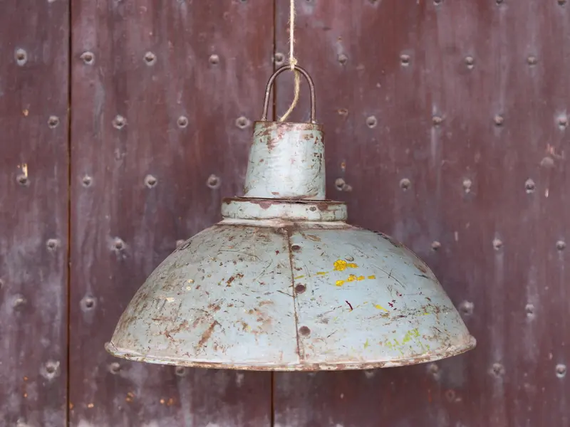 Lampada vintage in metallo dipinta   cod.LAMP8