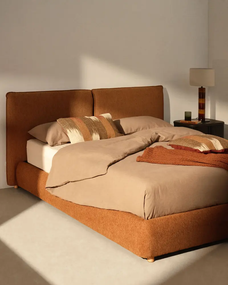 Letto Elerio in ciniglia rosso ramato chiaro per materasso da 160 x 200 cm