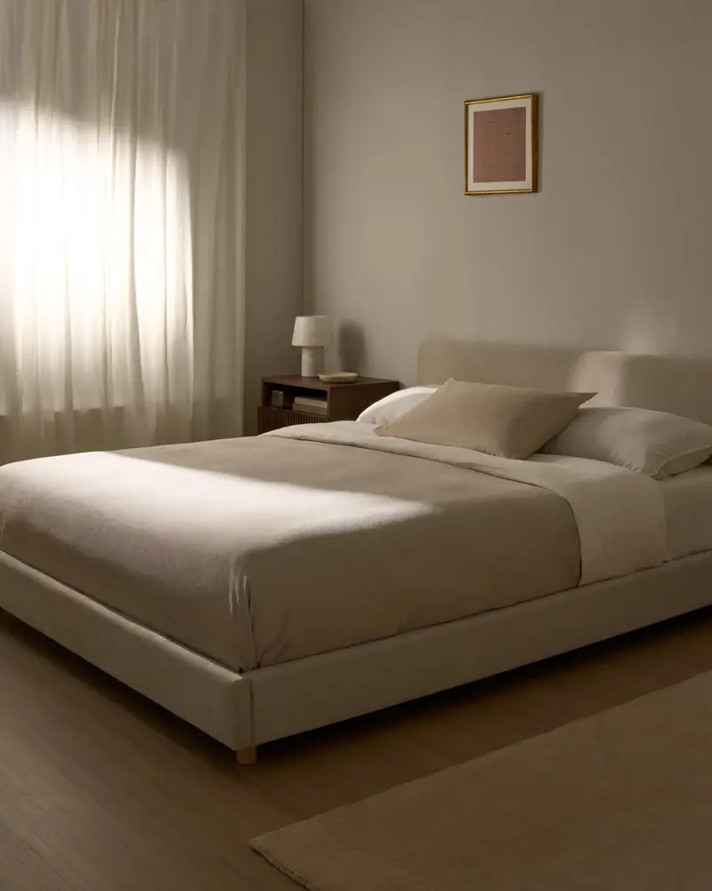 Letto Selven in ciniglia beige per materasso da 150 x 200 cm